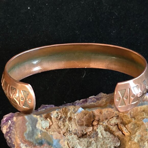 Vintage Copper Cuff Engraved Aztec Geometric Design Cuff Bracelet Beveled 7.5" - Picture 5 of 7